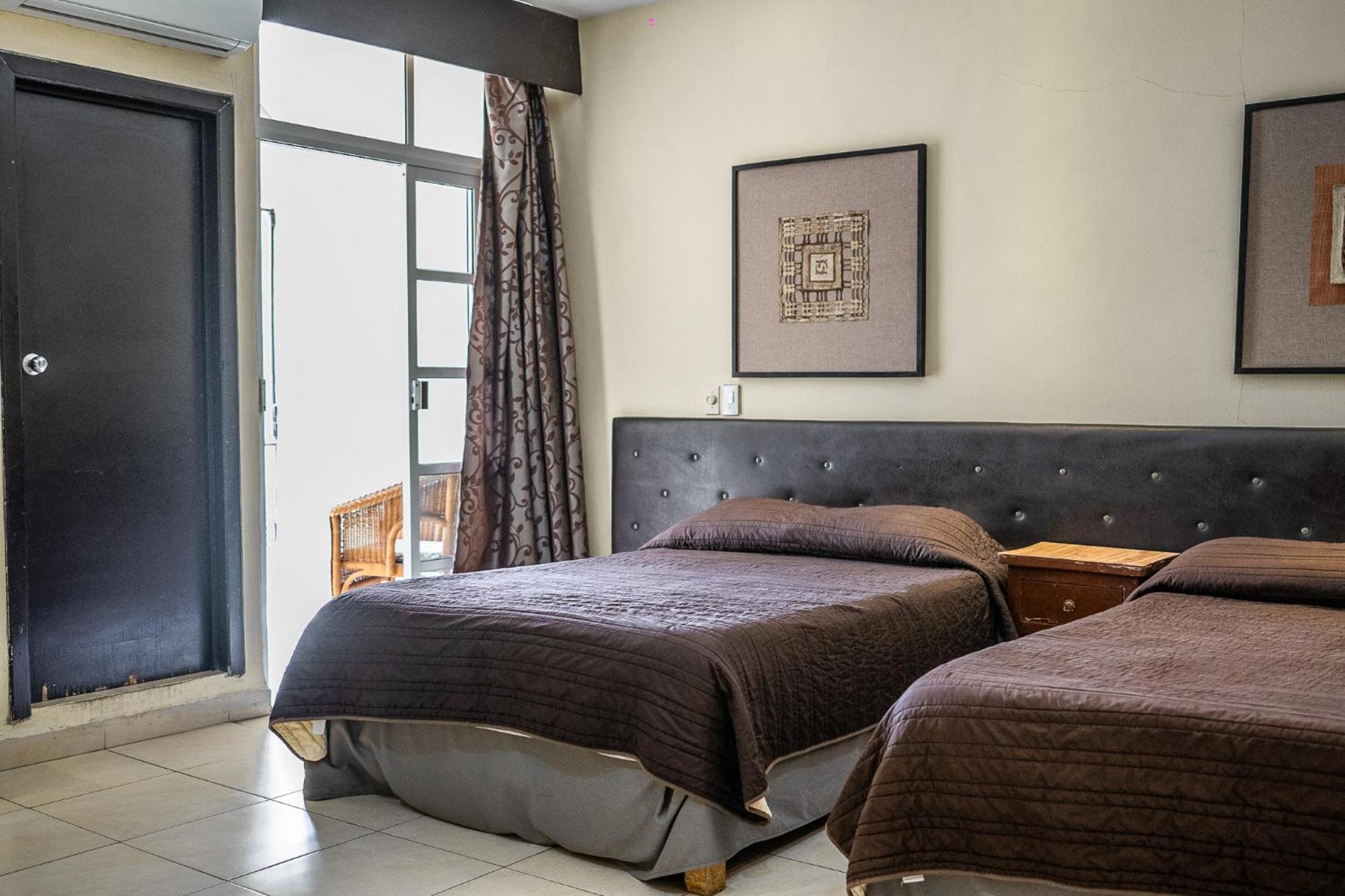 ואיאדוליד Hotel Maria De La Luz מראה חיצוני תמונה