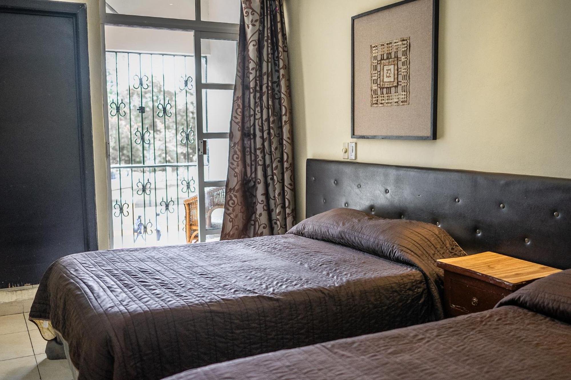 ואיאדוליד Hotel Maria De La Luz מראה חיצוני תמונה