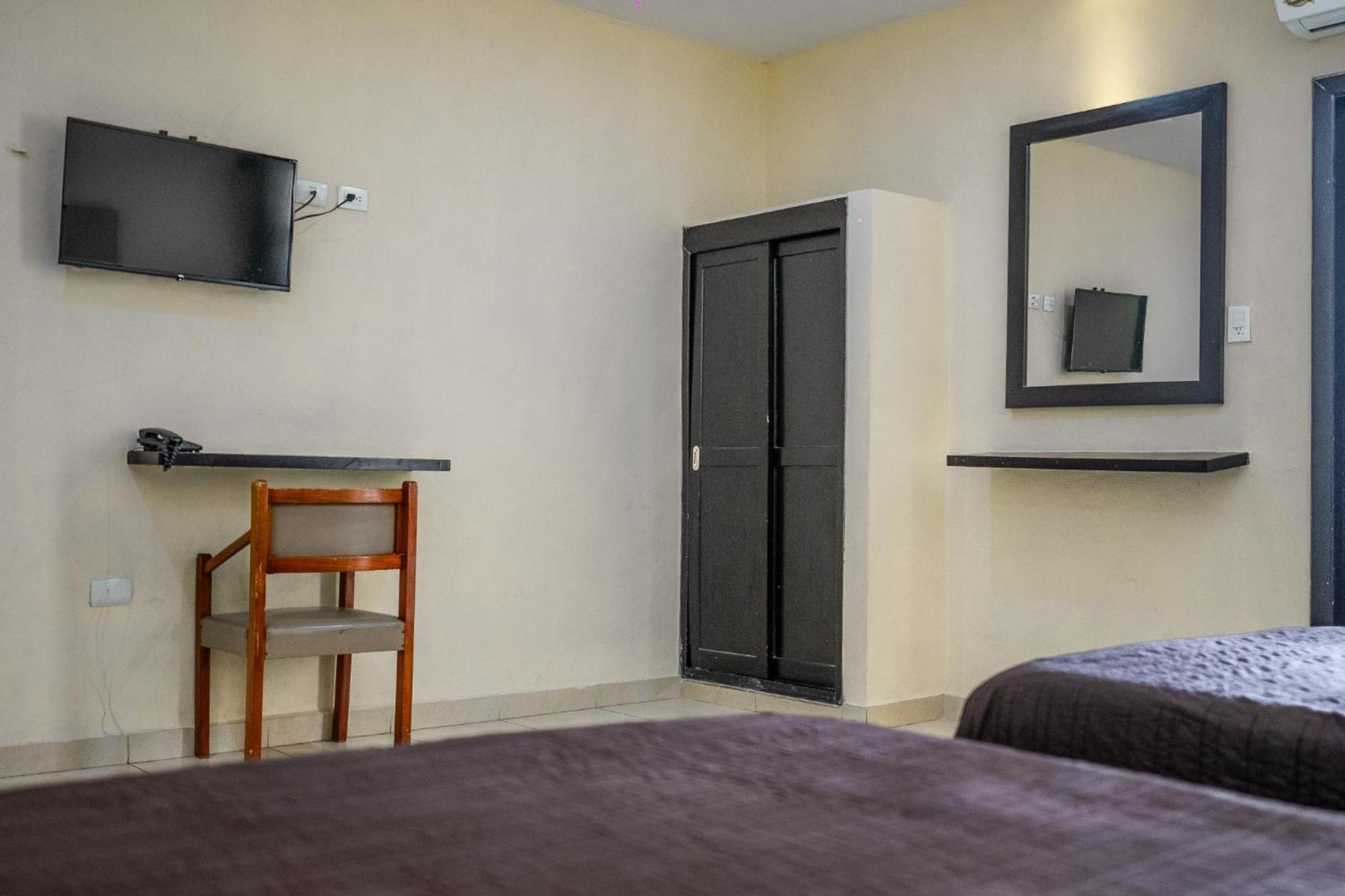 ואיאדוליד Hotel Maria De La Luz מראה חיצוני תמונה