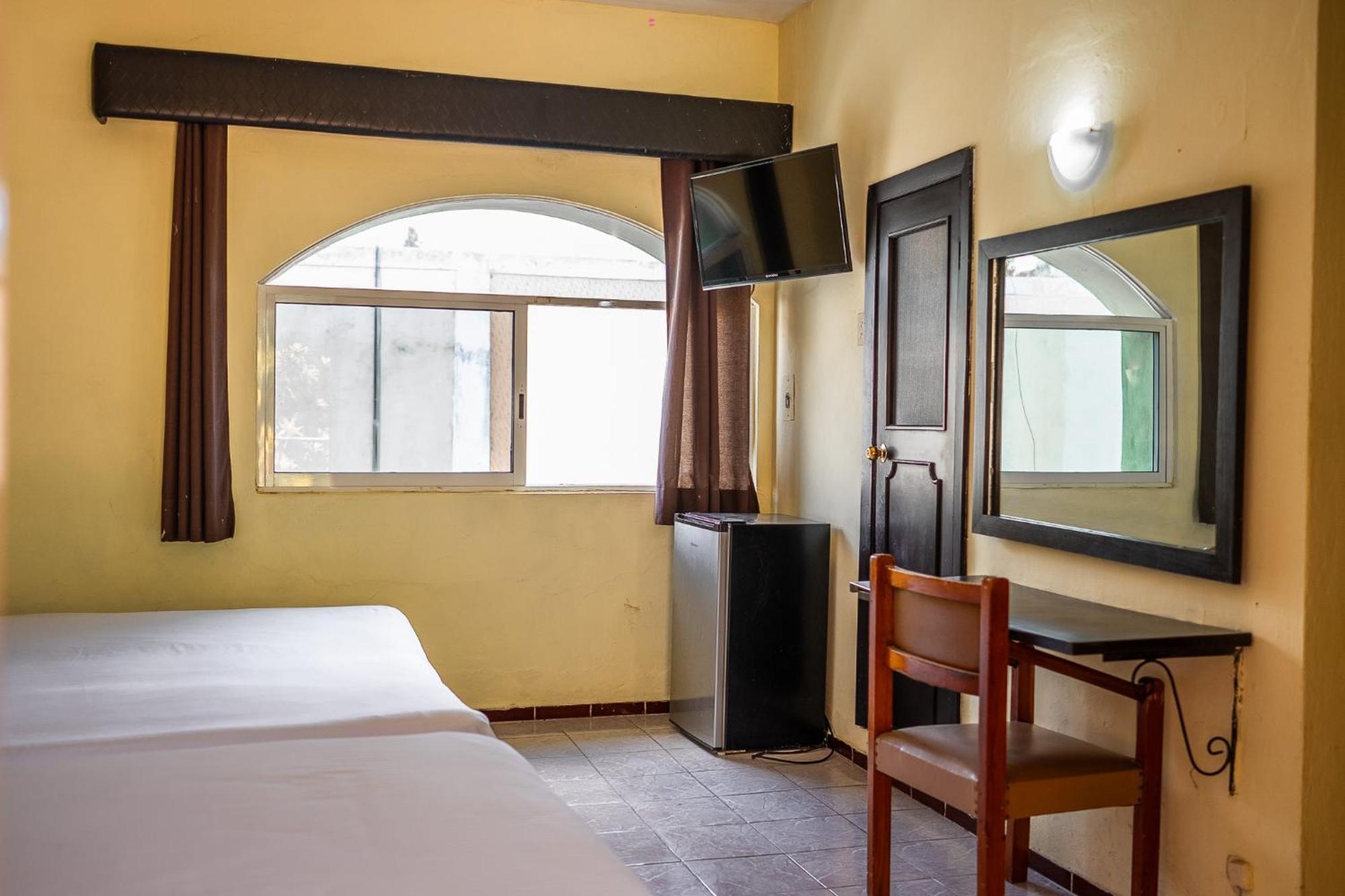 ואיאדוליד Hotel Maria De La Luz מראה חיצוני תמונה