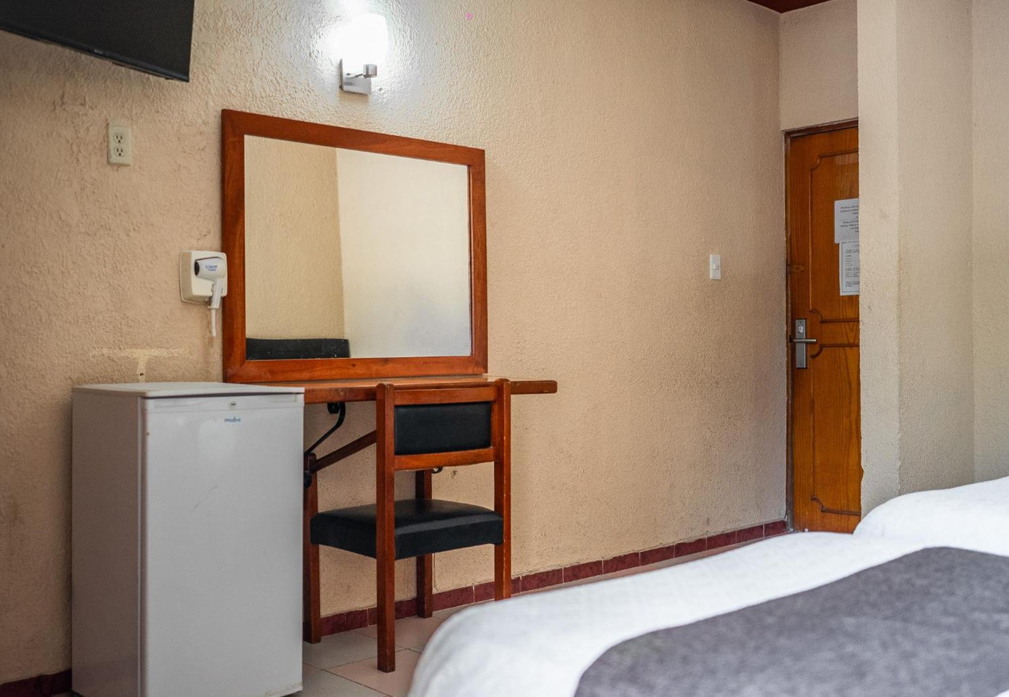 ואיאדוליד Hotel Maria De La Luz מראה חיצוני תמונה