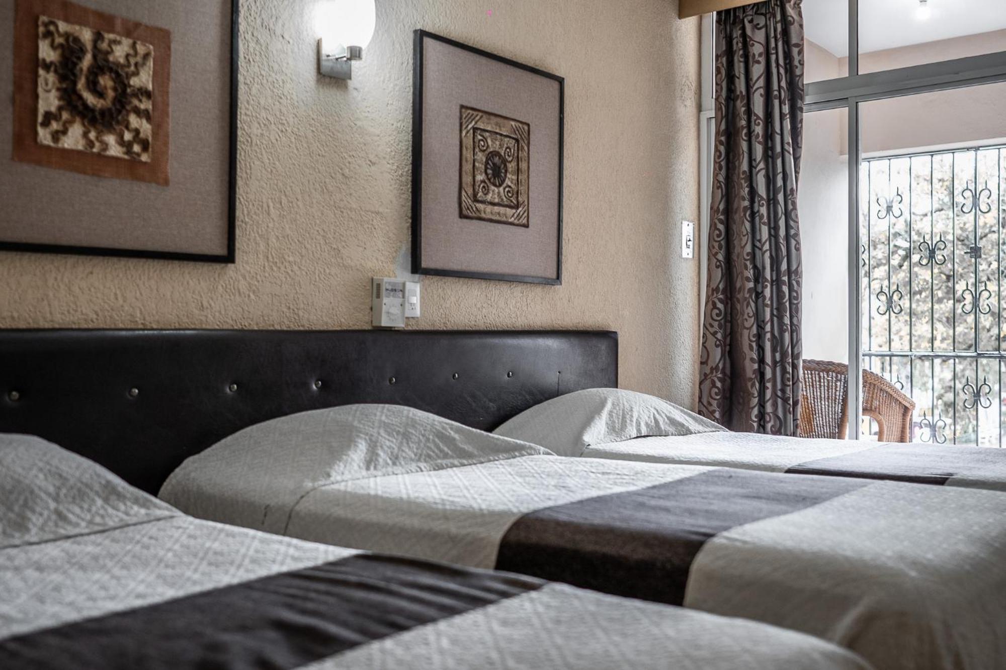 ואיאדוליד Hotel Maria De La Luz מראה חיצוני תמונה