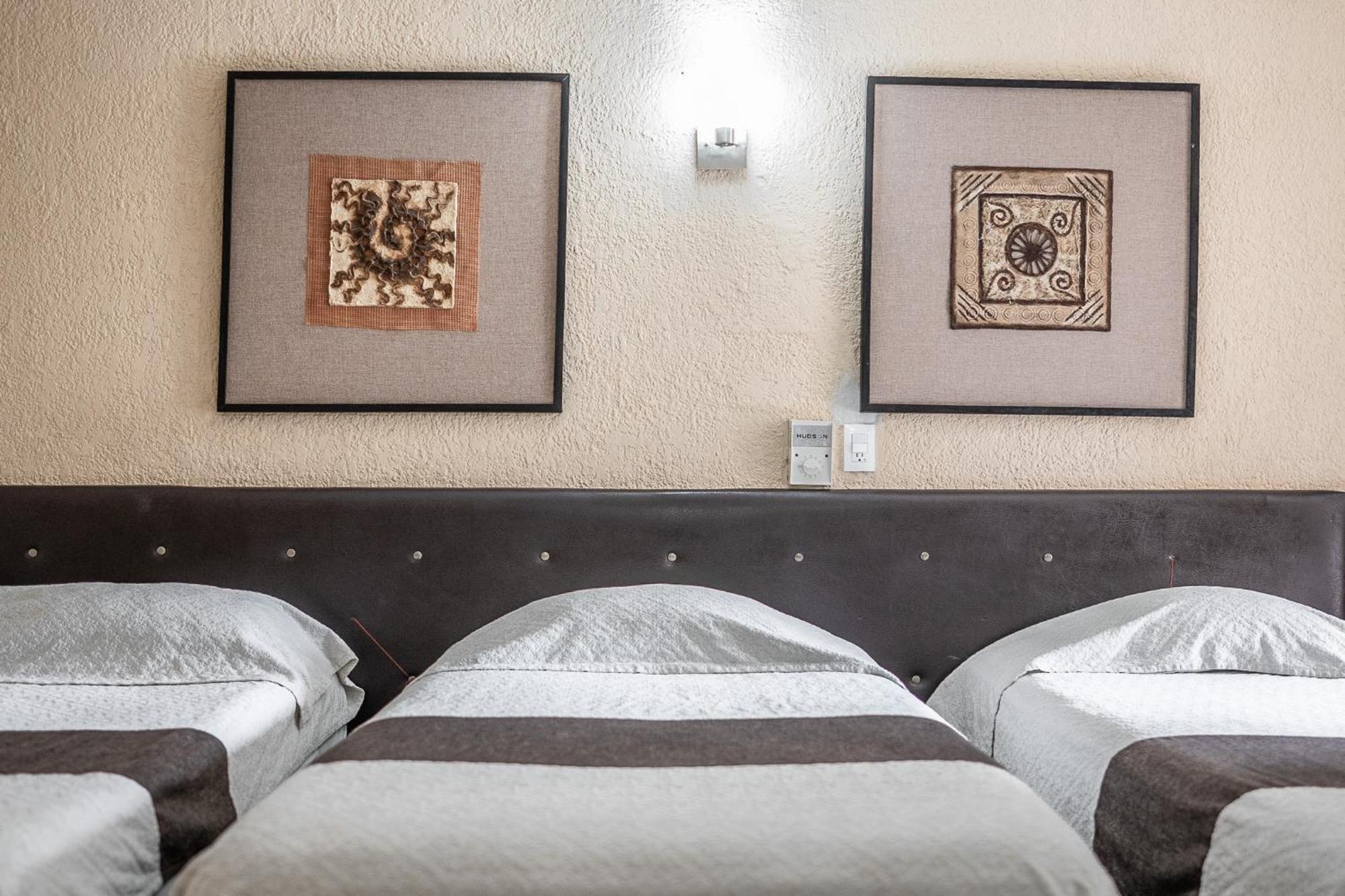 ואיאדוליד Hotel Maria De La Luz מראה חיצוני תמונה
