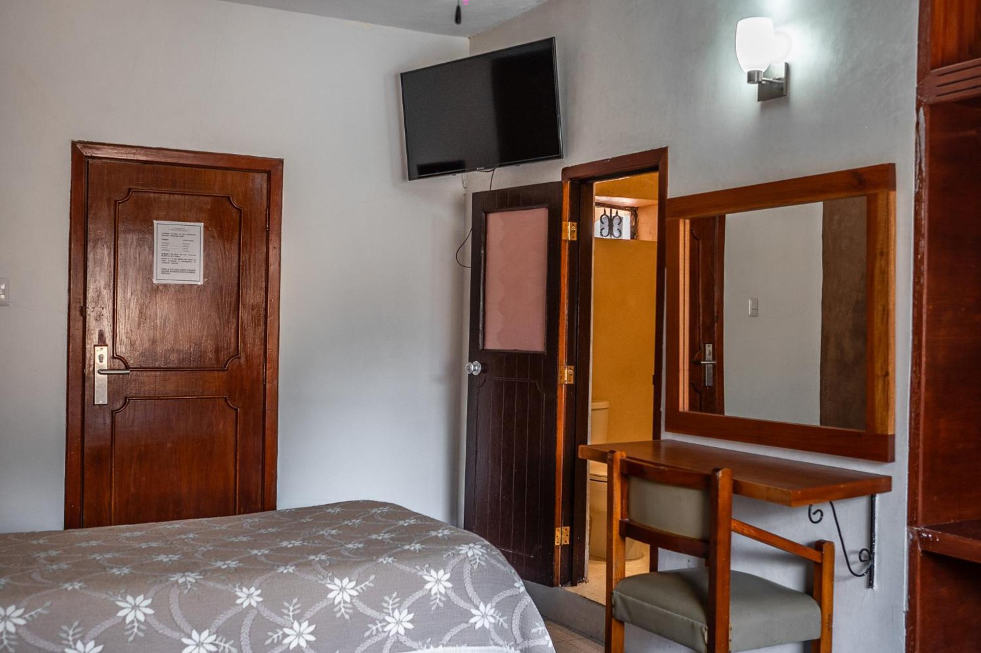 ואיאדוליד Hotel Maria De La Luz מראה חיצוני תמונה