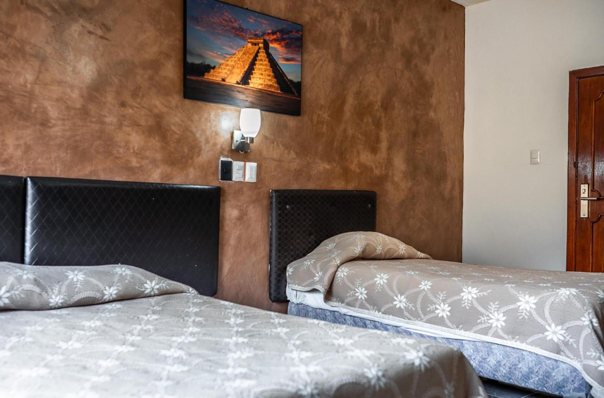 ואיאדוליד Hotel Maria De La Luz מראה חיצוני תמונה