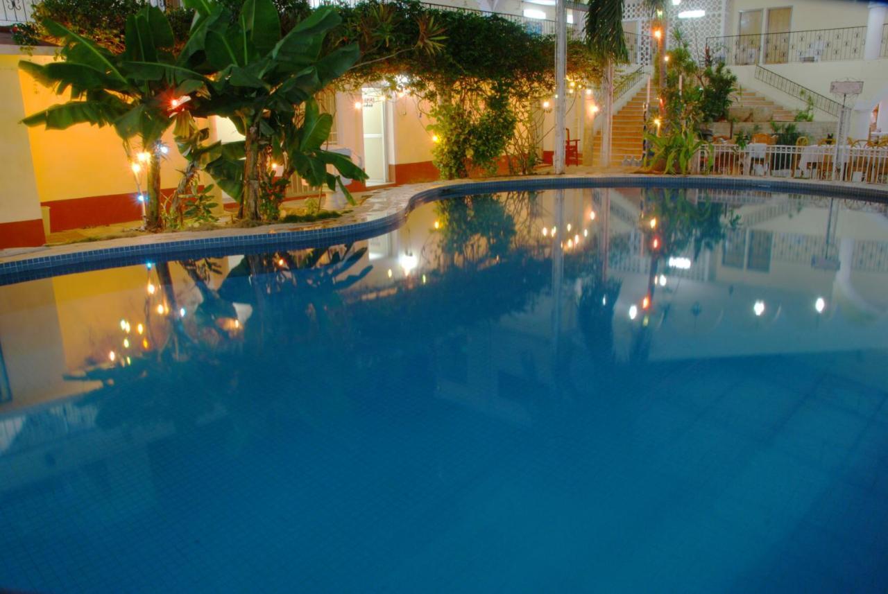 ואיאדוליד Hotel Maria De La Luz מראה חיצוני תמונה